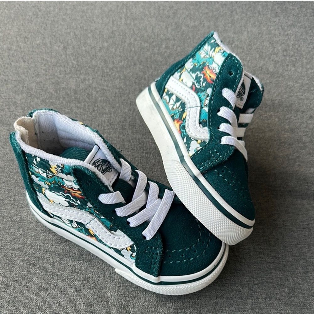 Vans Green and White High-Top Sneakers - Picture 1 of 5